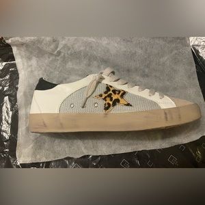 Shu Shop mesh cheetah stars